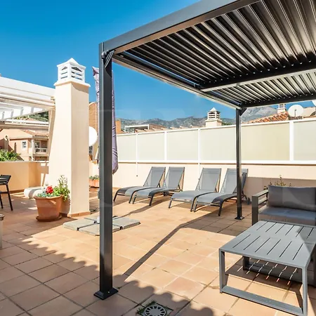 公寓 Seaside With Large Terrace, Pool & Parking Rems *