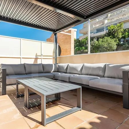 Seaside With Large Terrace, Pool & Parking Rems *