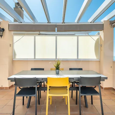 Seaside With Large Terrace, Pool & Parking Rems * Benalmádena